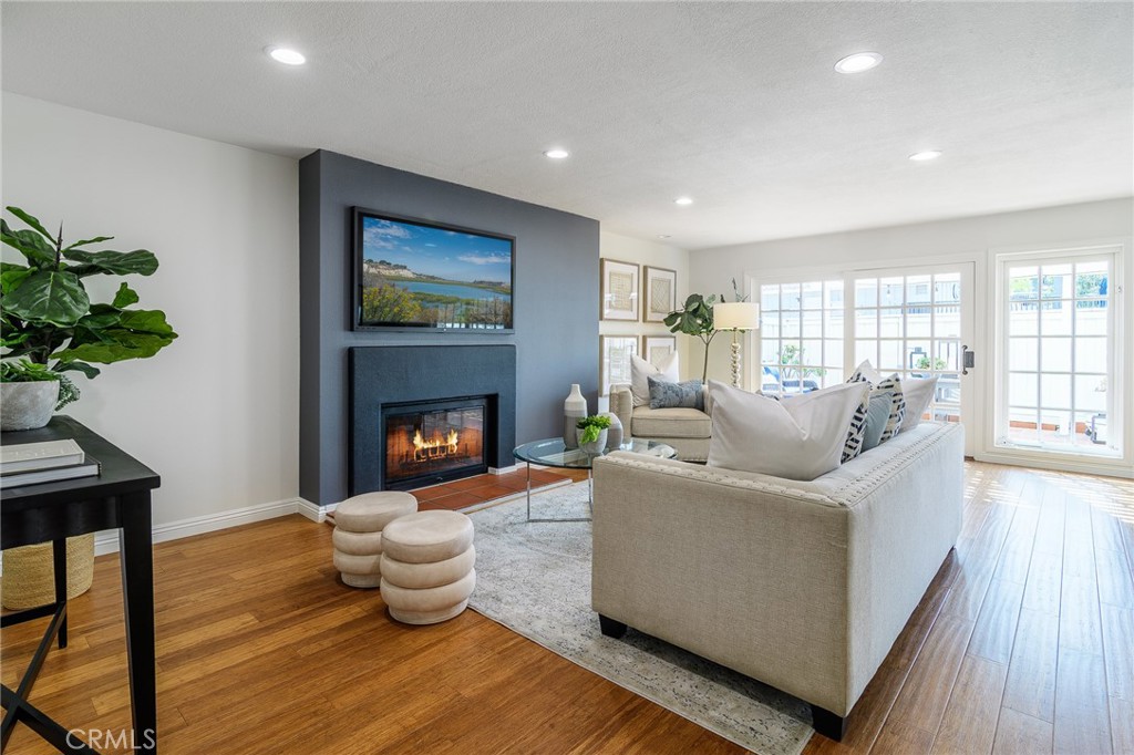 2516 University Drive