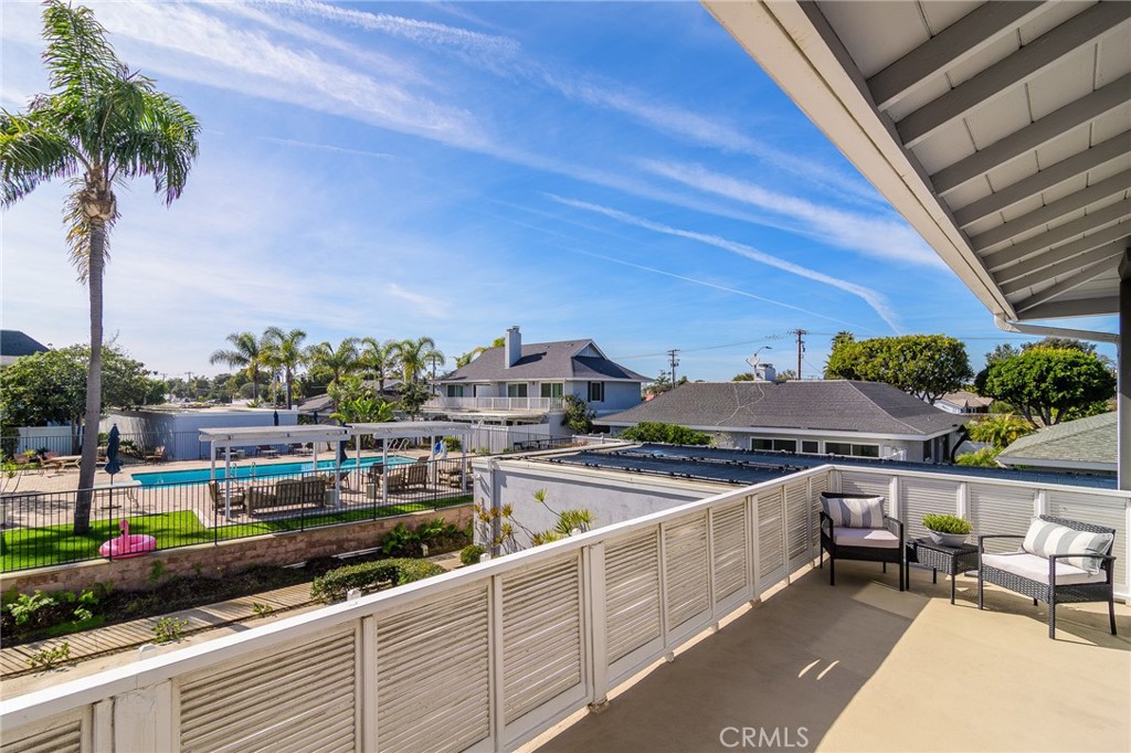 2516 University Drive