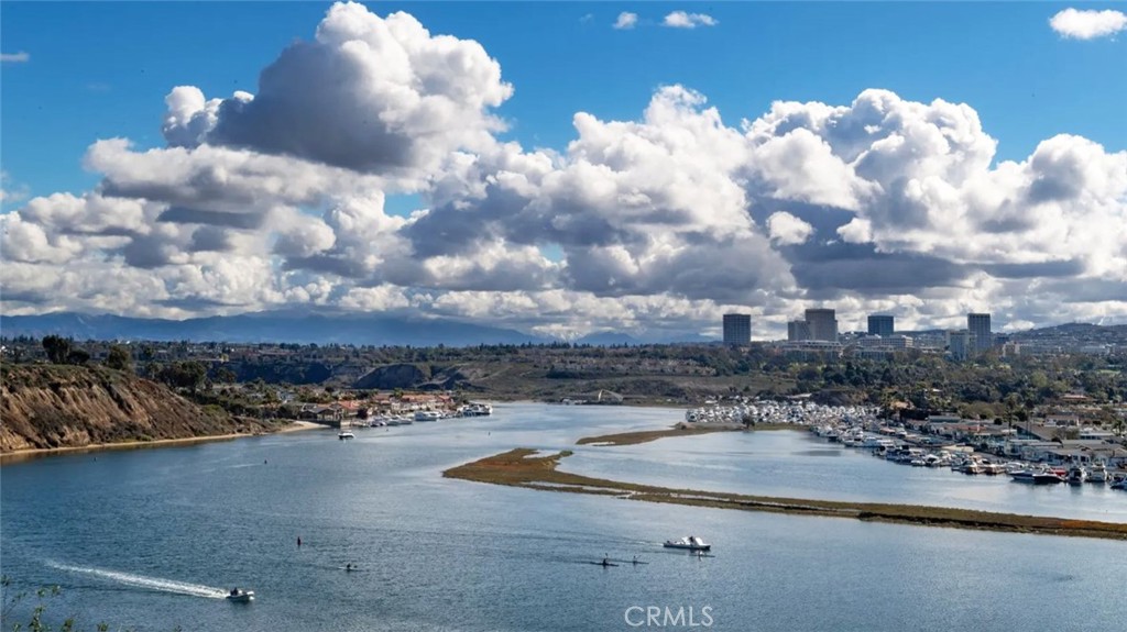 2516 University Drive