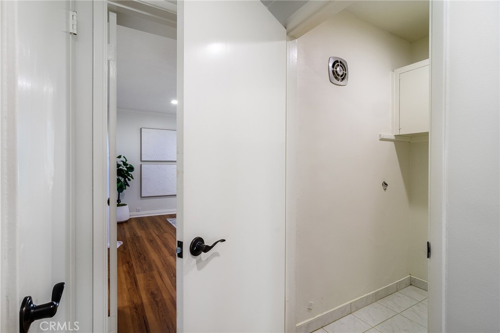 2516 University Drive