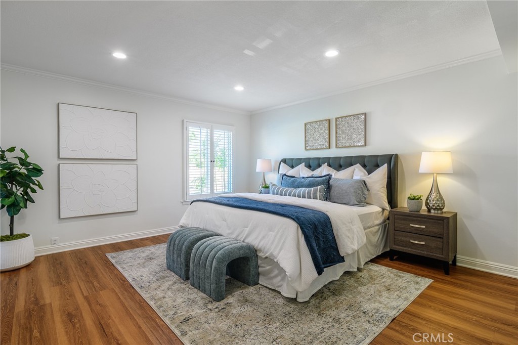 2516 University Drive