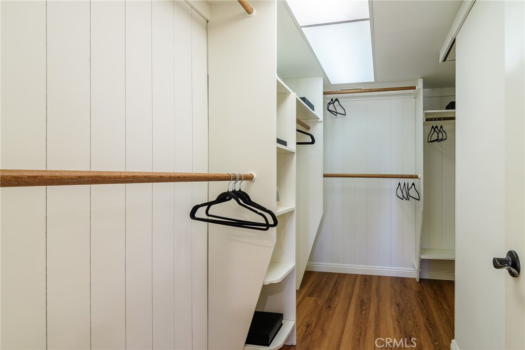 2516 University Drive