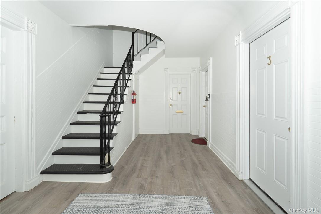 220 Walsh Avenue Unit: 3