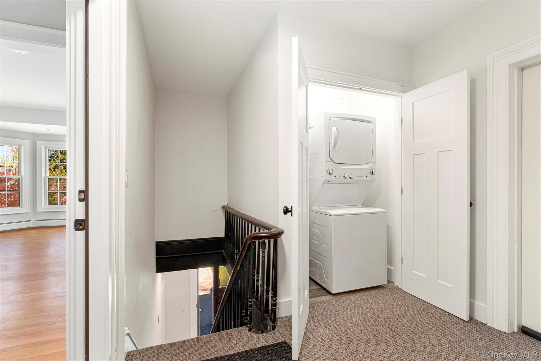 12 Oakland Unit: 1