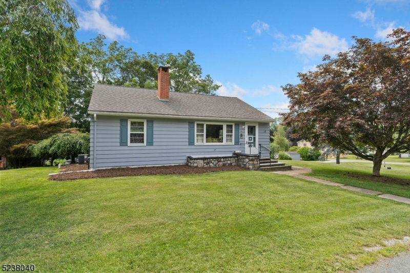 14 Hillside Ter
