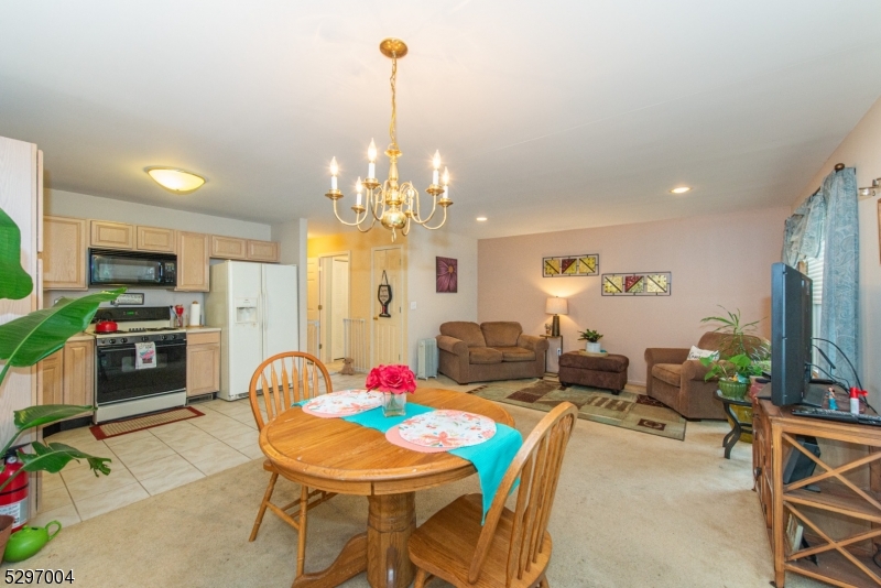 26 Druid Ln