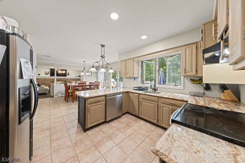 17 Grandview Ter