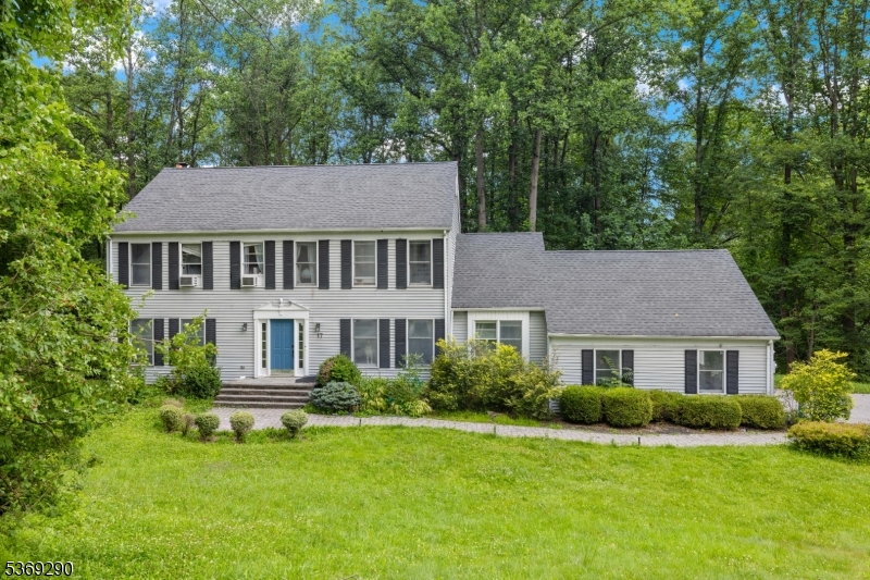 17 Grandview Ter