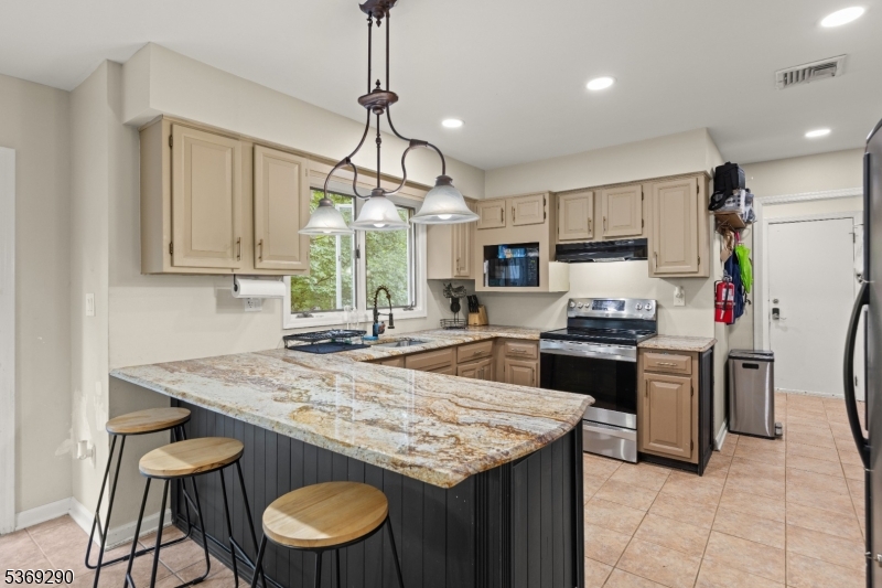 17 Grandview Ter