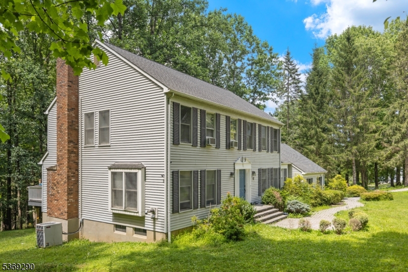 17 Grandview Ter