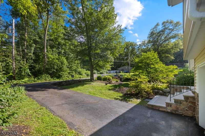 3 Sandy Hill Rd