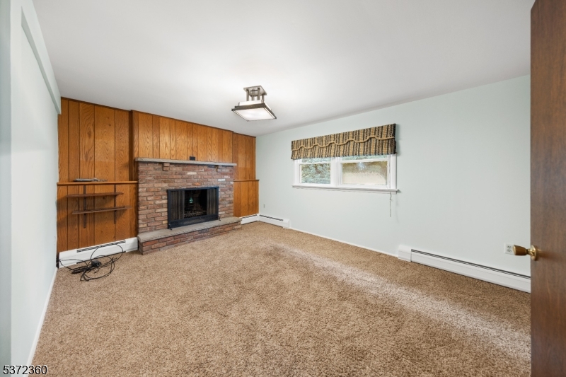 3 Sandy Hill Rd