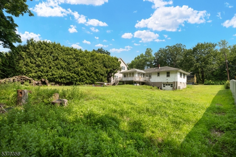 5 Brookwood Rd