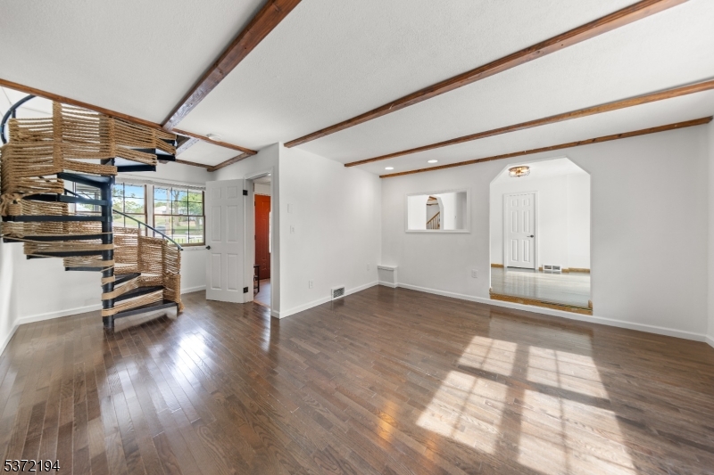 127 Schofield Rd