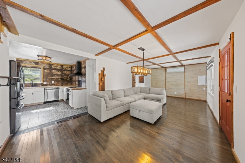 127 Schofield Rd