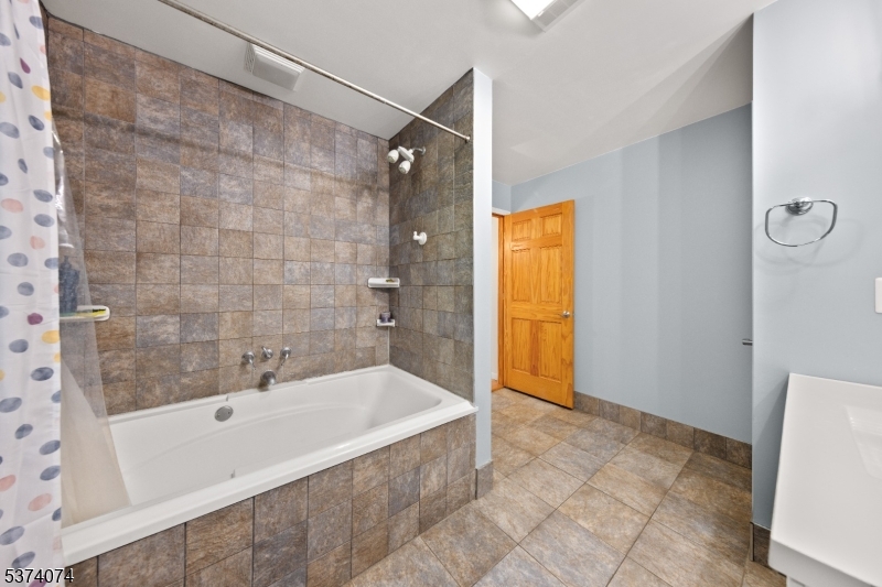61 Tamarack Trl