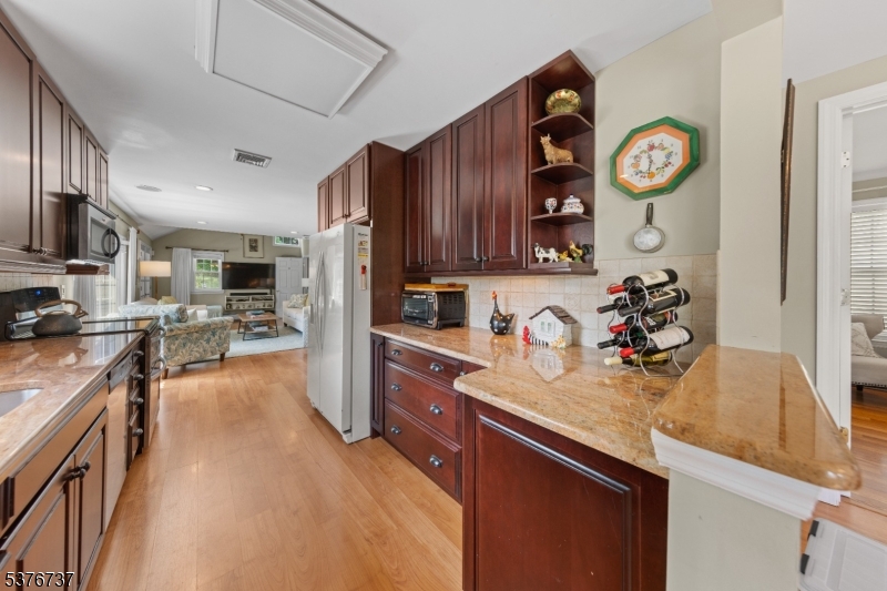 15 Hill Rd