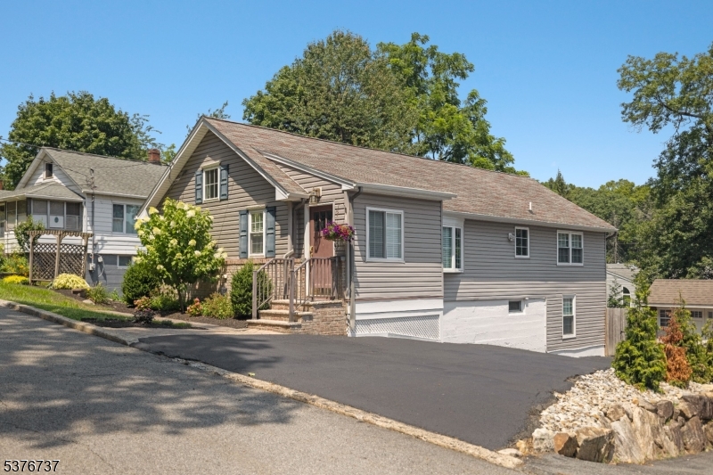 15 Hill Rd