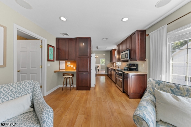 15 Hill Rd