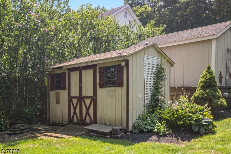 15 Hill Rd