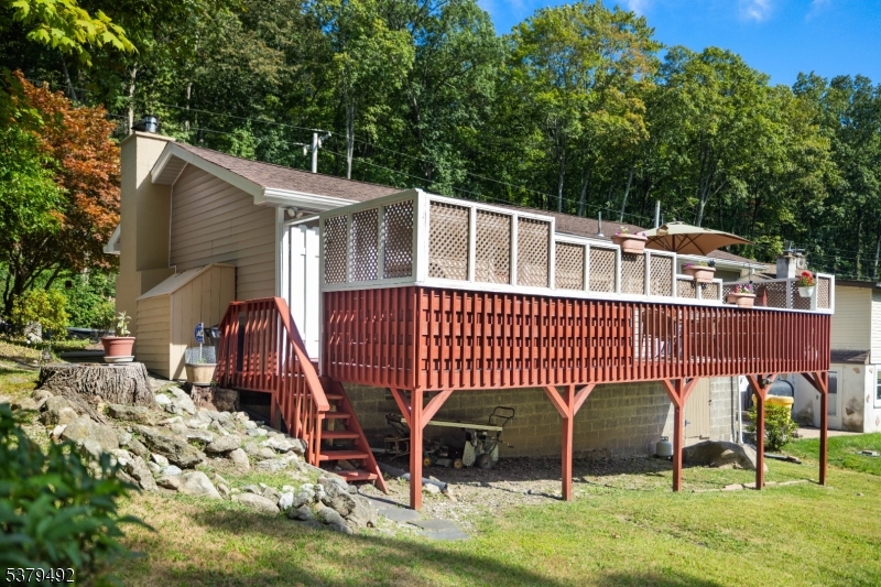 4 Hillside Ave