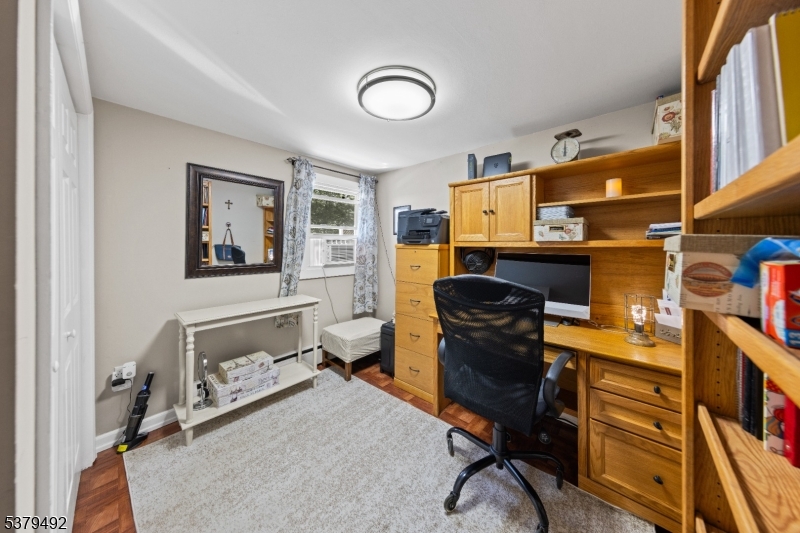 4 Hillside Ave