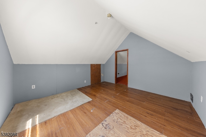 59 Lakeview Dr