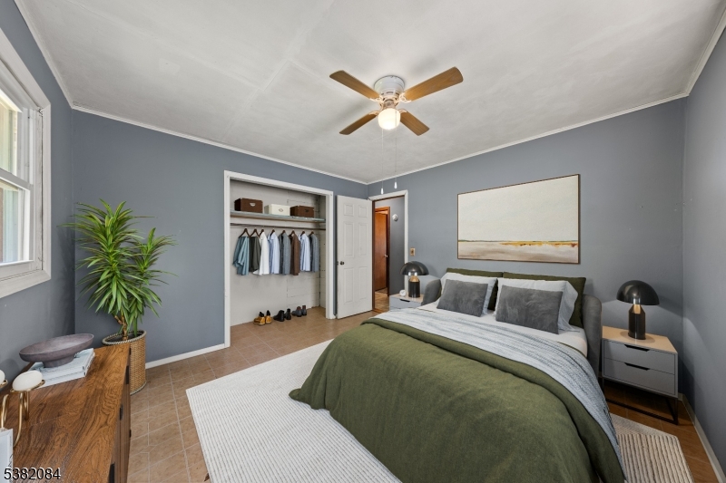 59 Lakeview Dr