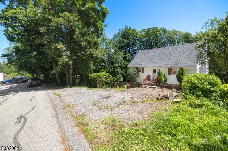 59 Lakeview Dr