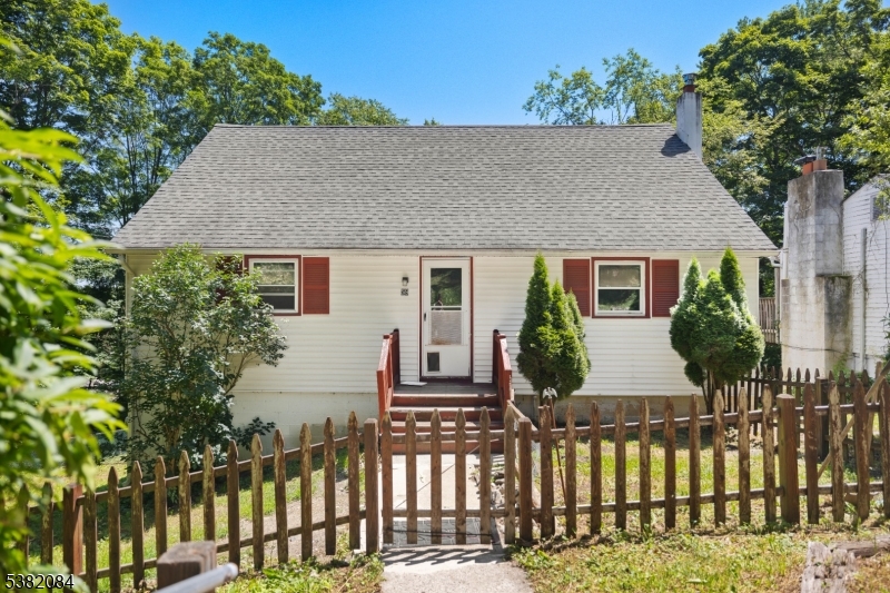 59 Lakeview Dr