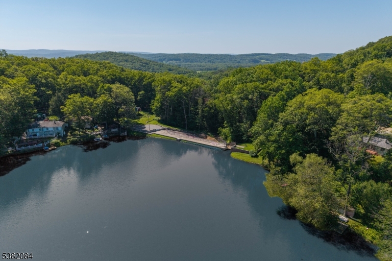 59 Lakeview Dr