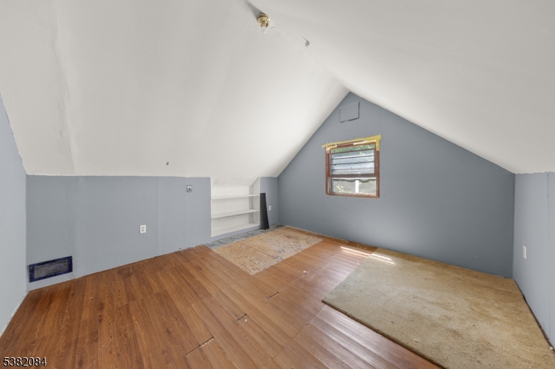 59 Lakeview Dr