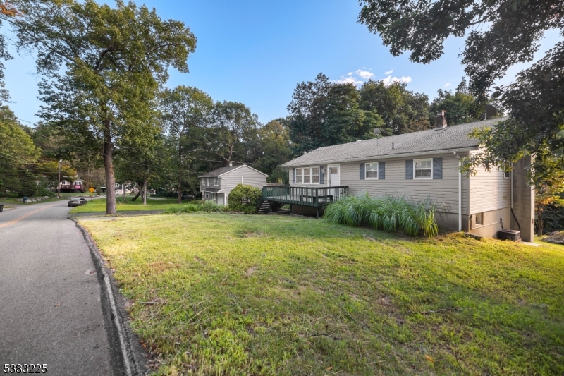 71 Panorama Dr
