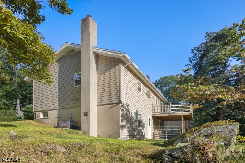71 Panorama Dr