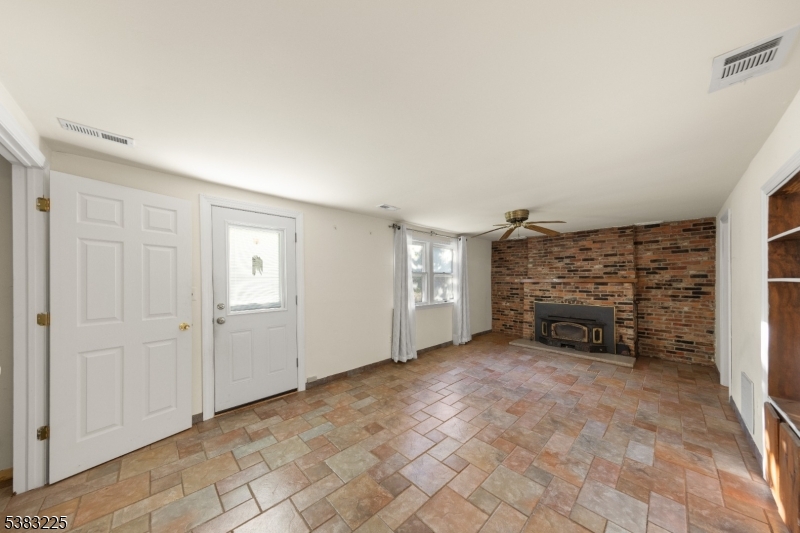 71 Panorama Dr