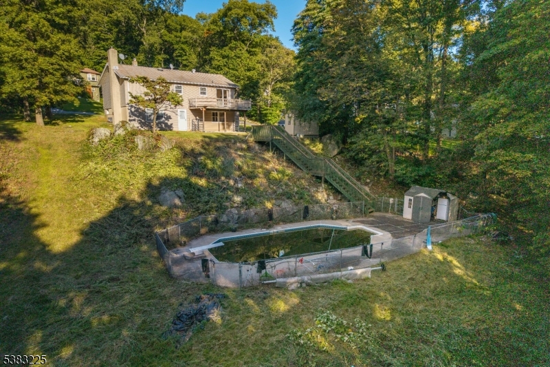 71 Panorama Dr