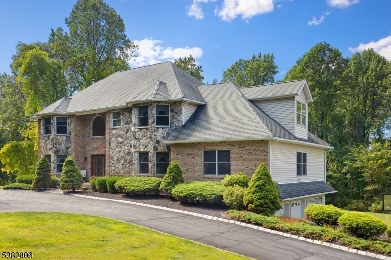 33 Perona Rd