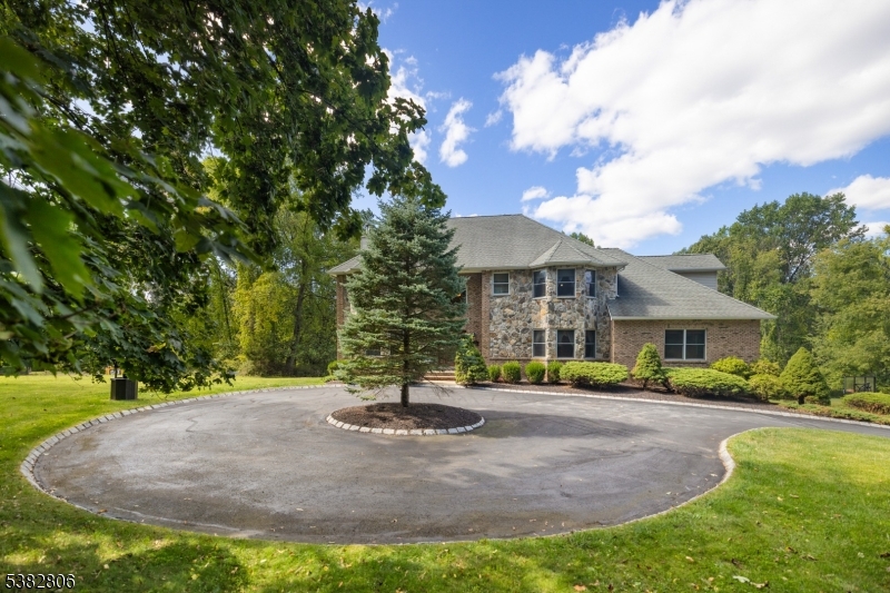 33 Perona Rd