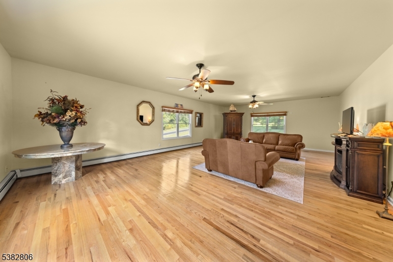 33 Perona Rd