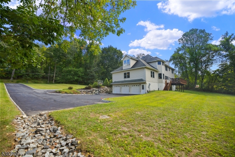 33 Perona Rd
