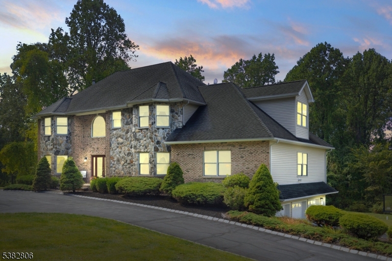 33 Perona Rd