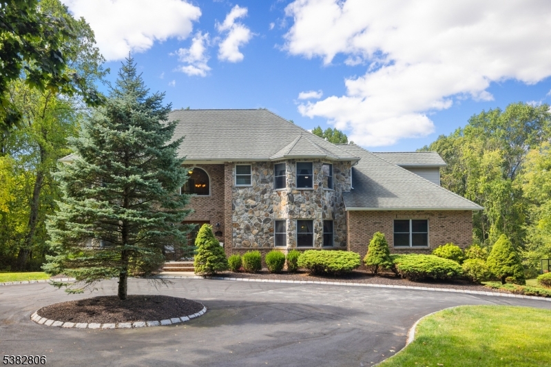 33 Perona Rd