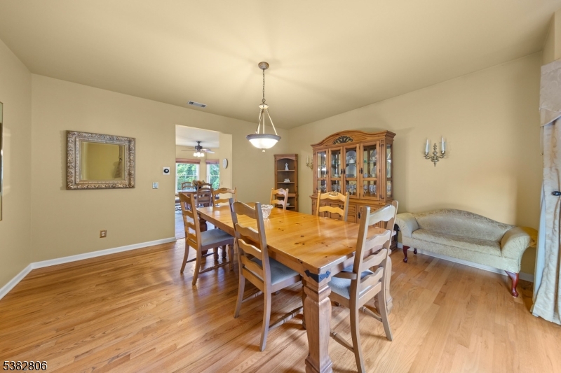 33 Perona Rd