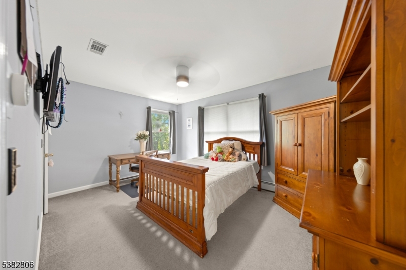 33 Perona Rd