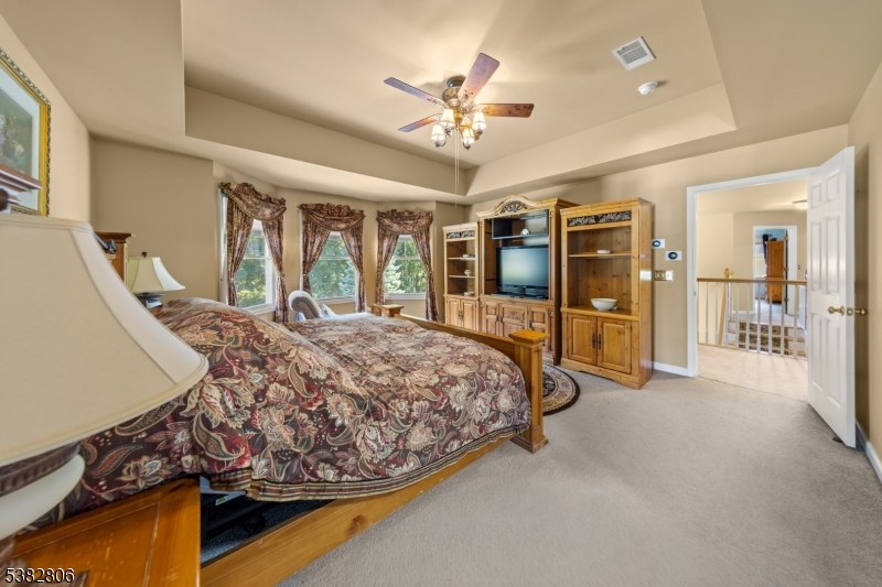 33 Perona Rd
