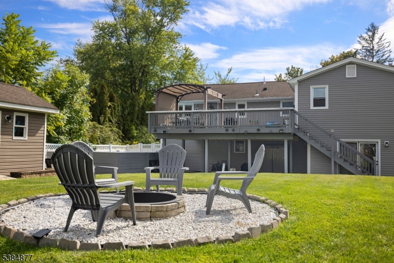 35 Richardsville Rd