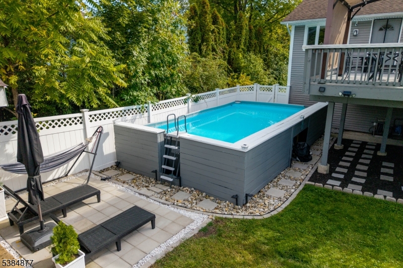 35 Richardsville Rd