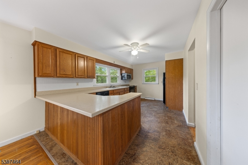 66 W Shore Dr