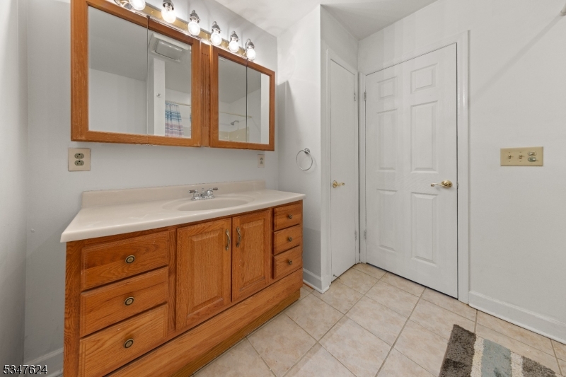 101 Hidden Glen Ln A