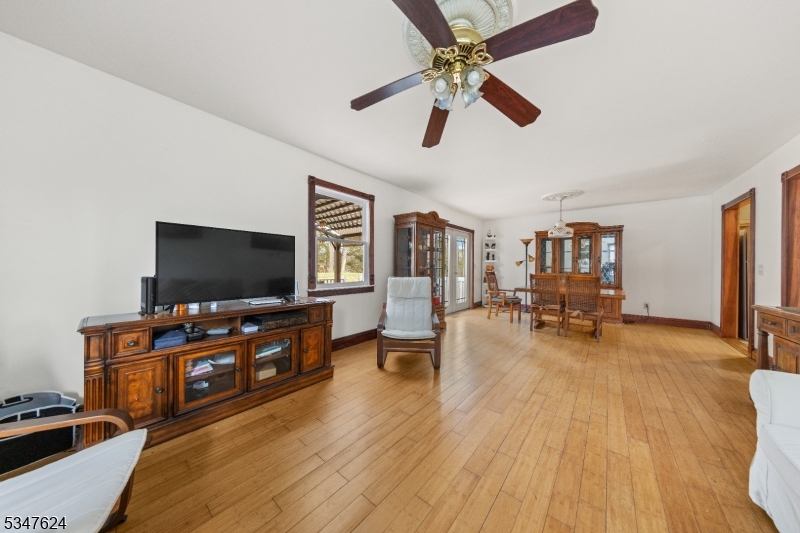 101 Hidden Glen Ln A